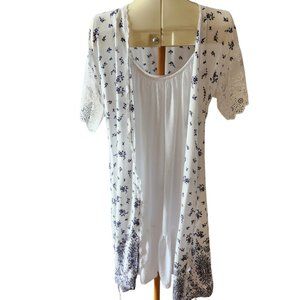 White Nightgown and Lace-trim Summer Robe